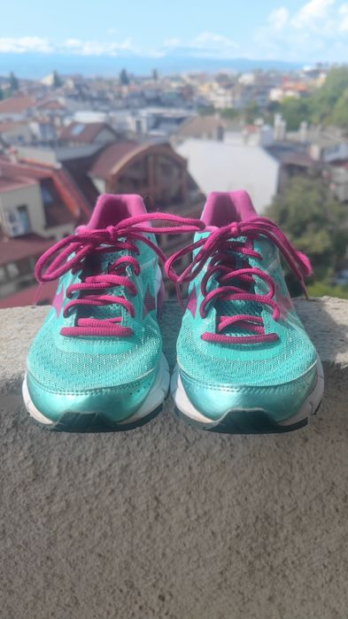 Маратонки  Mizuno Wave 6  номер 36 UK 3.5, 22.5 см, 22,5 см