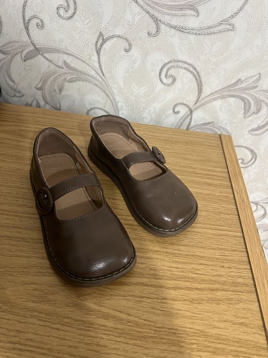 Продам сандали зара 25-26 размер