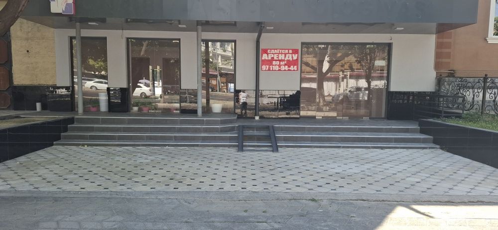 Аренда нежилое помещения 80 кв.м Алмазарском районе на первом линии