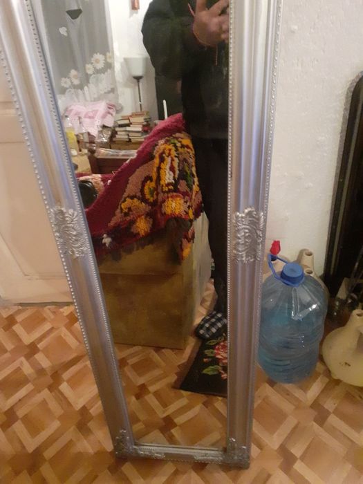 Соц.селска закачалка и запазено огледало