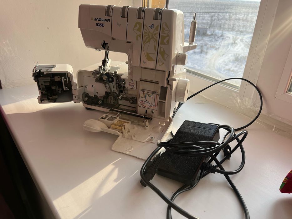 Продам оверлок в отличном состояние