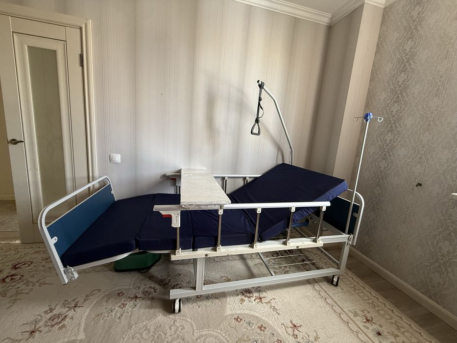 Медицинская кровать