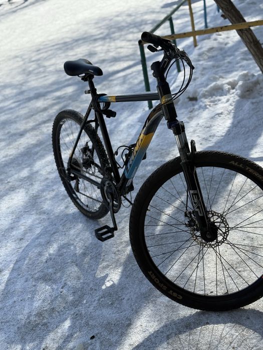 Велосипед TRINX 27.5 TRINX M137 19 дюймов