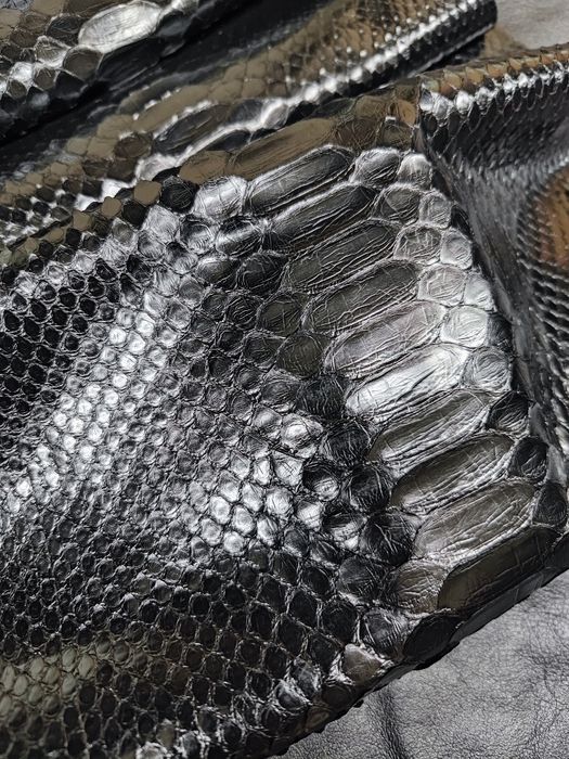 Натуральной Кожа  Питона(змея)