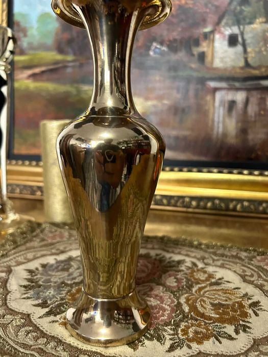 A107 Vaza decoratiune de alama veche 271g 20h si 7d