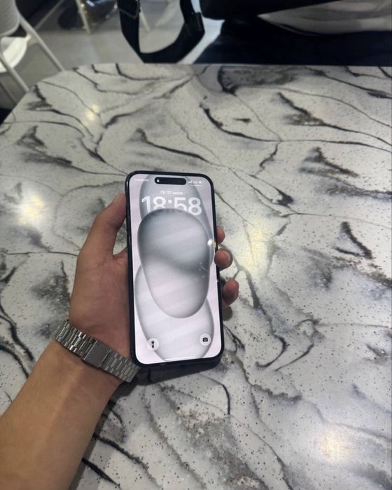 Iphone 15 puls srochna sotlad
