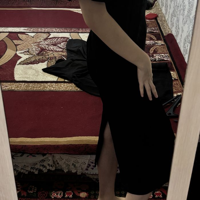 Чёрное вечернее платье