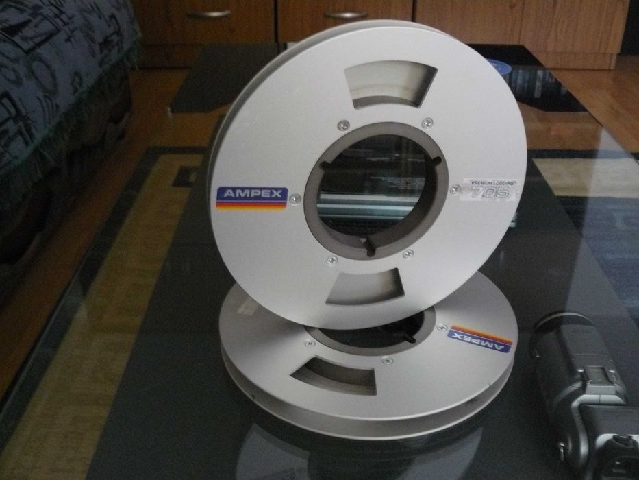 Role magnetofon 22cm nab(Akai Teac Rostov