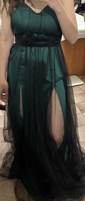 Платье  вечернее.