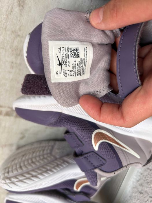 Маратонки Nike номер 26 2бр.