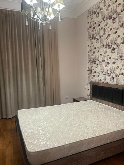 Аренда! Чиланзар 1 квартал   2 ком   высокопотолочка