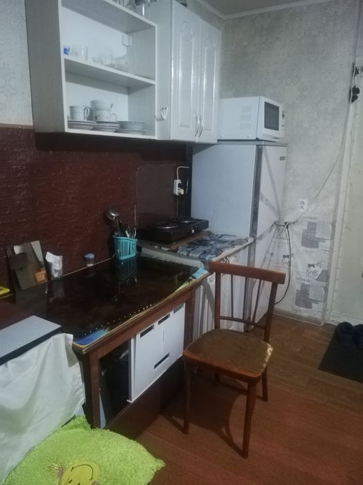 Продам маленькую студию район стодгородка серекбаева 1/2