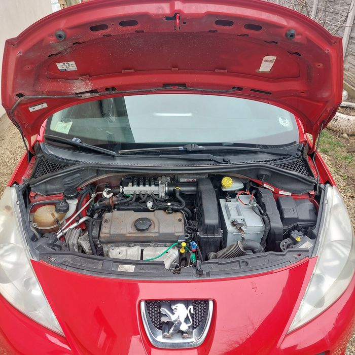 Peugeot 207, 1.4 benzina + gpl , Euro 5, din 2011