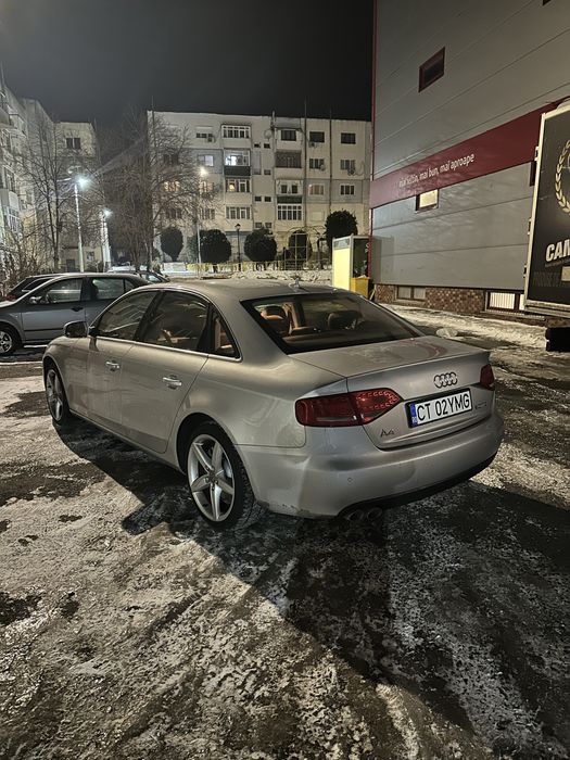 Vand Audi A4 B8 2011
