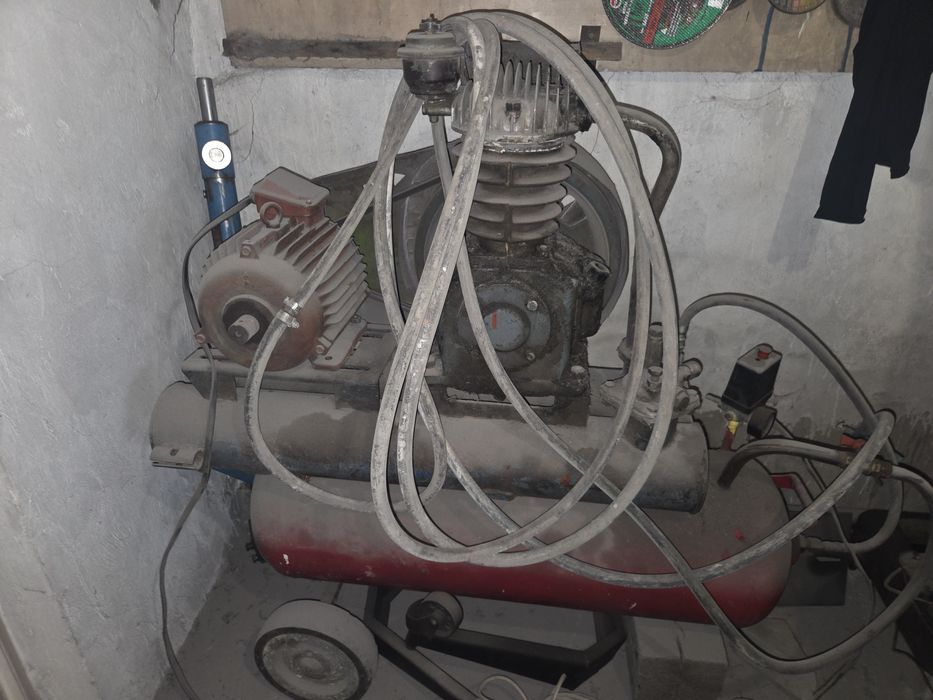 Продам компрессор 380В