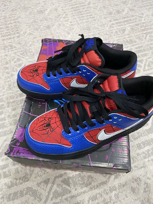кроссовки spider man
