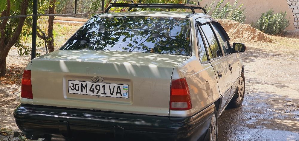 Daewoo racer 1994 ( nexia )