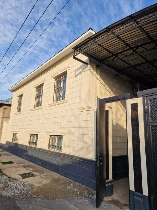 Жер үй сатылады.