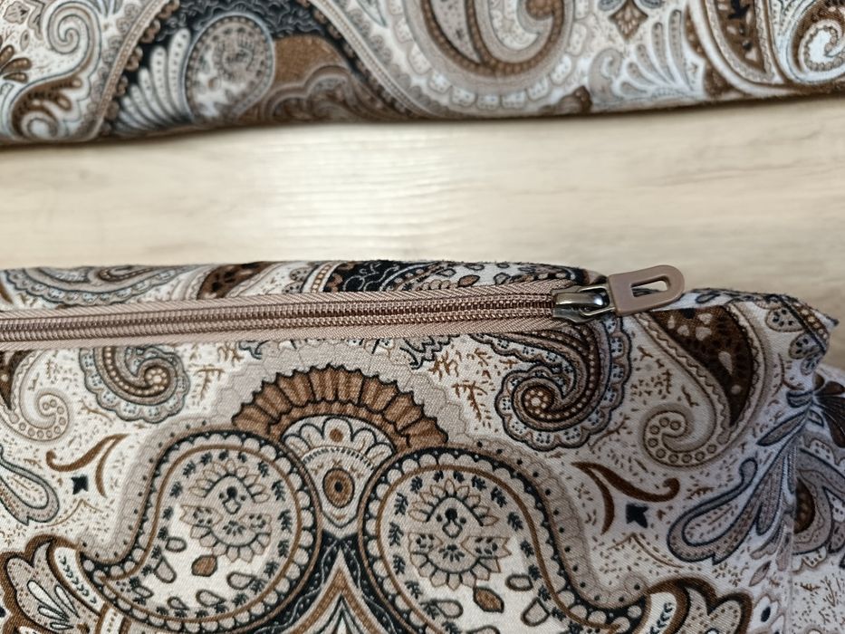 Корпе 2 штуки с чехлом.