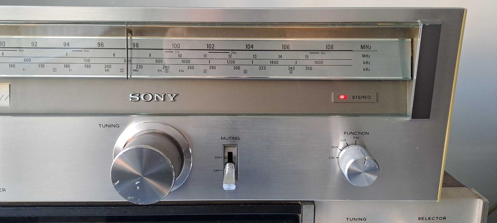 Sony ST 212 tuner vintage stereo scala analog ace sunet calitate