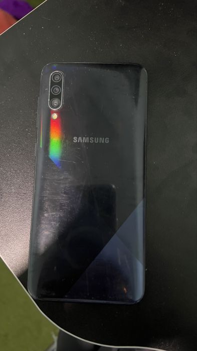 Samsung galaxy A30S Telefoni sotiladi