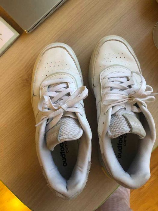 бели кожени Adidas