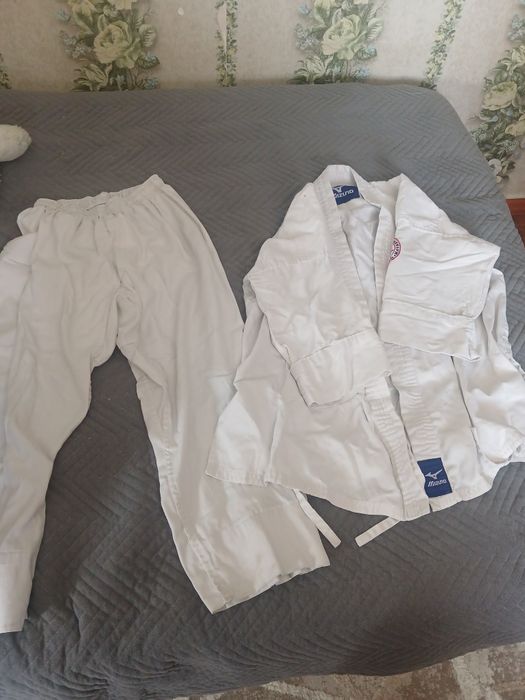 Продам кимоно для карате