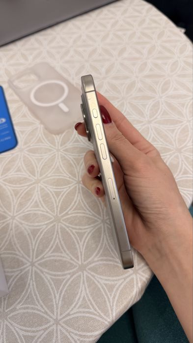 Iphone 15pro, в идеальном состоянии