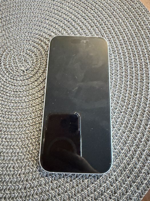 Iphone 15 светло син