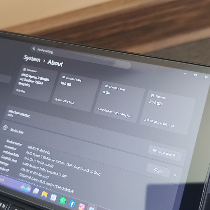 Laptop - consola - Ayaneo - Ryzen 7 - 8000serie - 1TB - 16GB