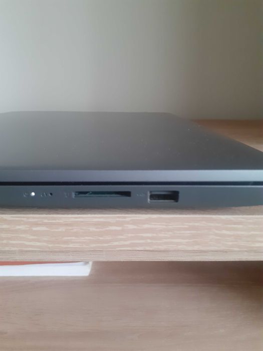 Laptop Lenovo IdeaPad 3 cu licență  Windows 11