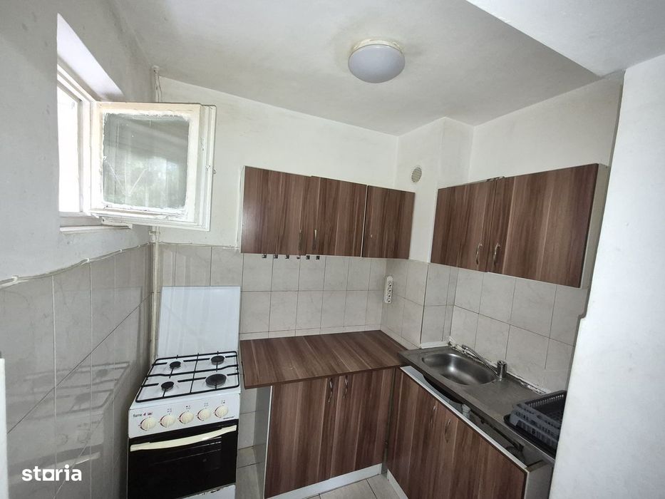 Apartament 2 camere nedecomandat Tătărași Flux lângă bulevard