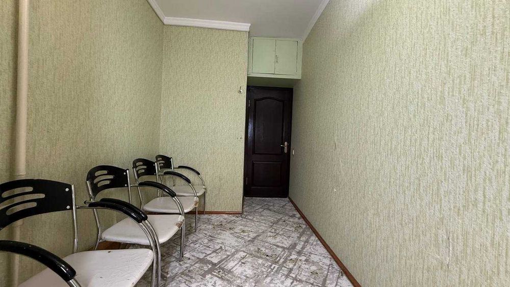 Шахар маркази Биржа 2 хонали квартира ижарага берилади. ID: 1919