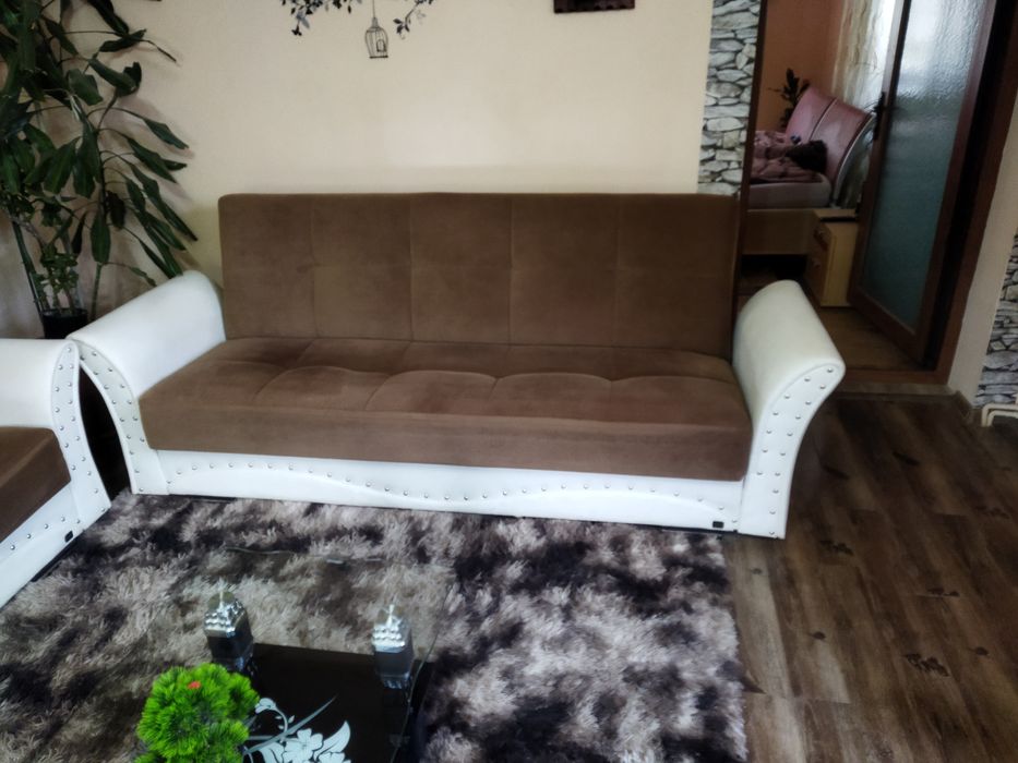 Doua canapele extensibile identice