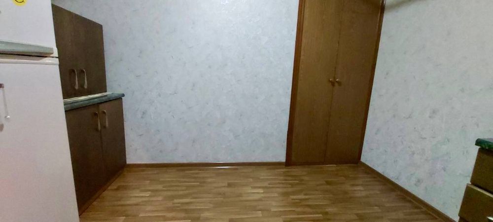 Продаётся квартира в ЦУМ Ц-7 Ор 110 Школа, Kafe Bon