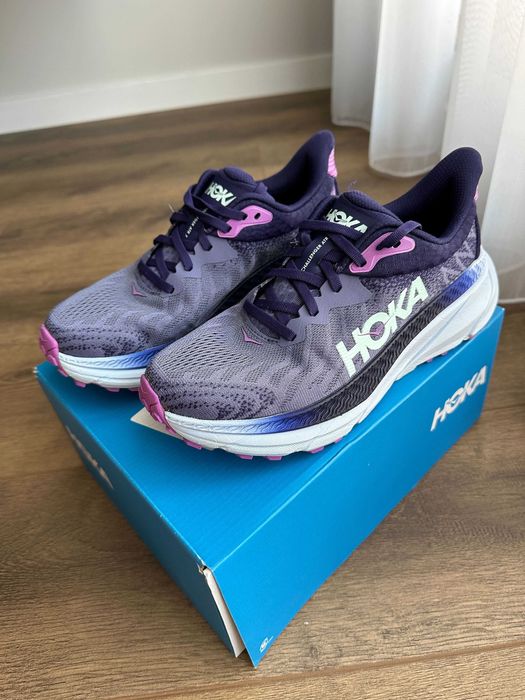 HOKA Challenger ATR 7