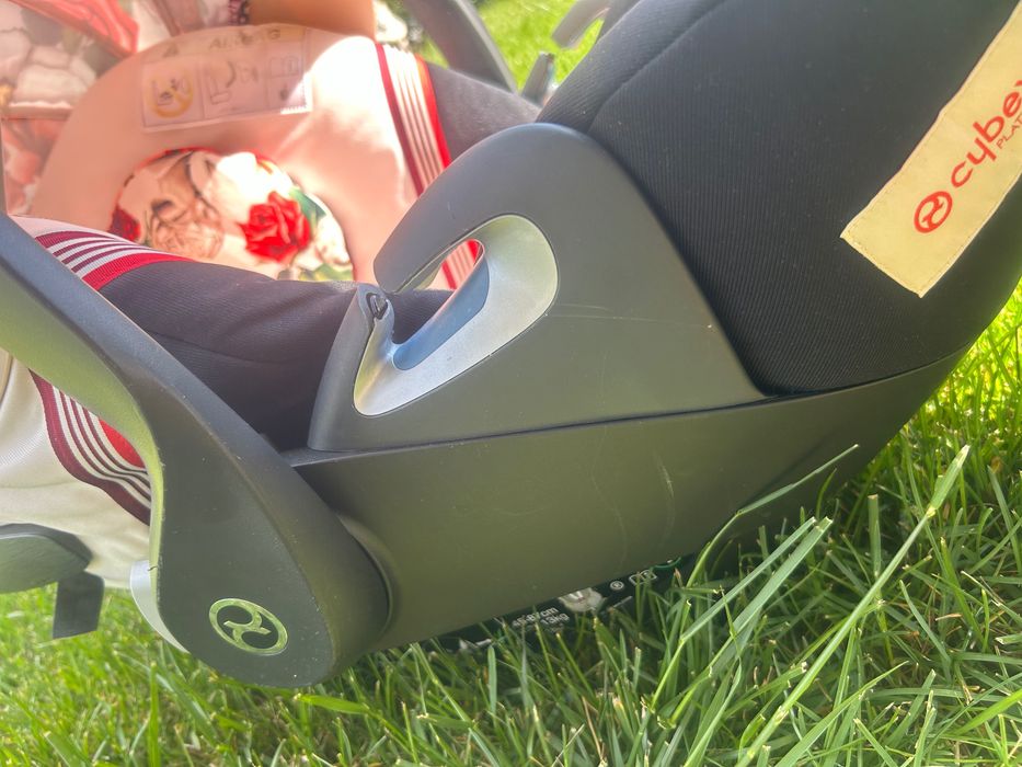 Детско столче за кола Cybex Cloud Z + база
