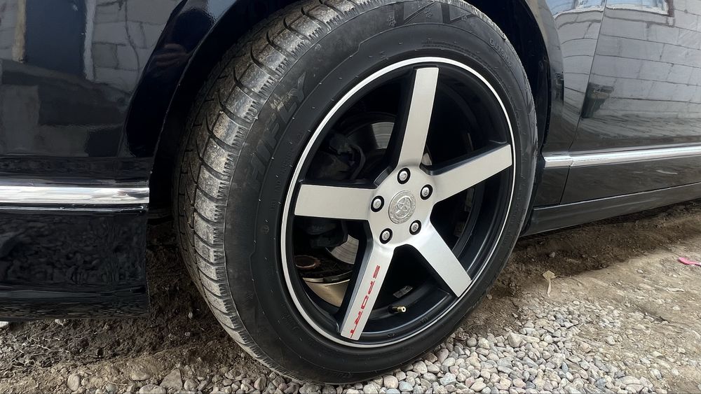 Продам комплект шины с дисками