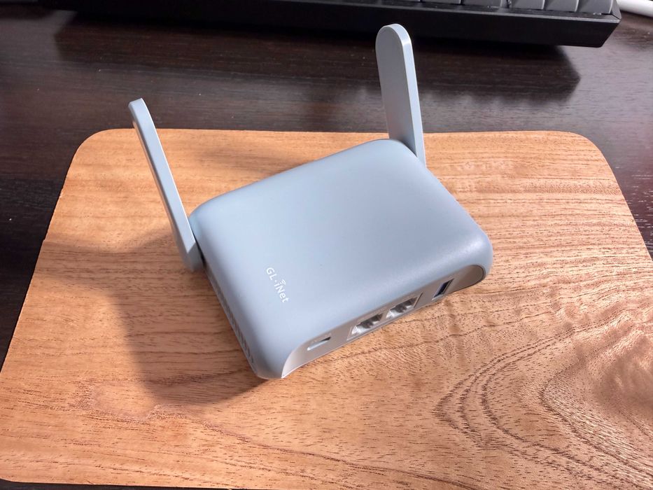 Router portabil de travel GL.Inet Beryl nou