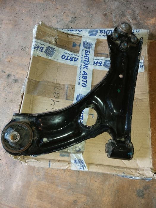 Рычаг подвески автомобиля