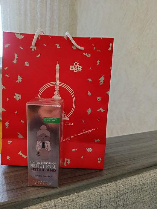 Парфюмированная вода BENETTON  BLUSH  CHERRY