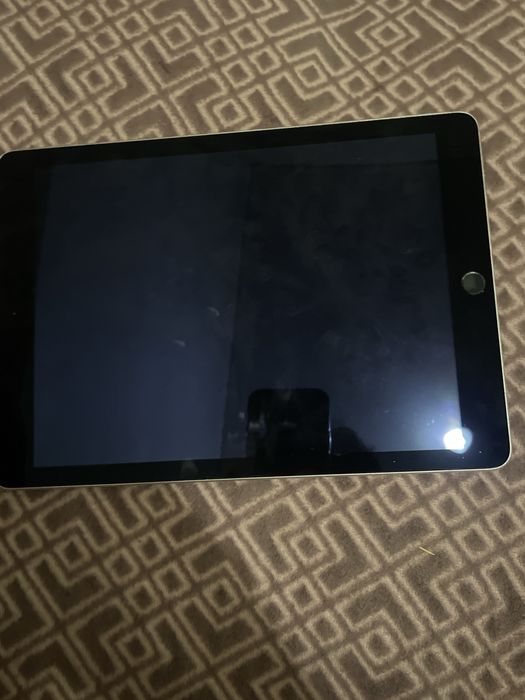 iPad Air  2  в хорошом состоя
