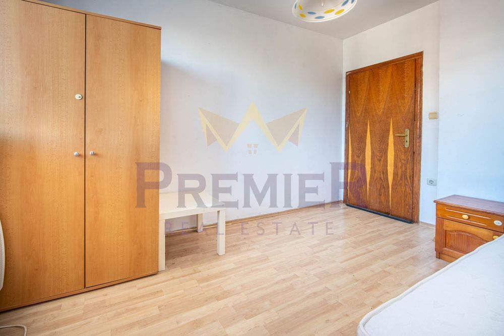 Продава се Тристаен апартамент в Варна, Център - 85 кв.м за 1999 €/кв.м - Снимка #5