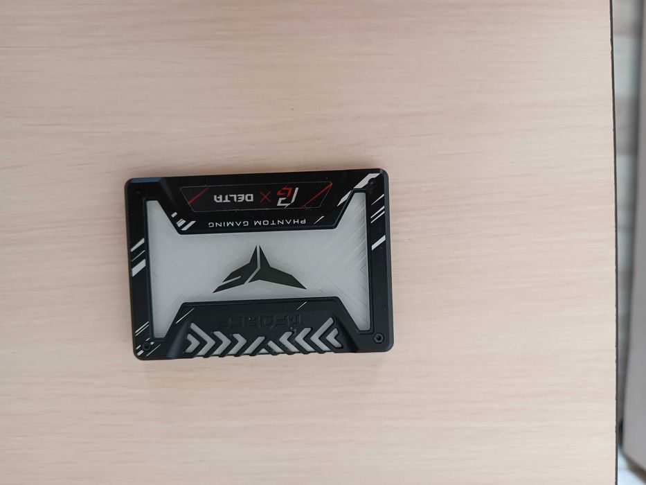 SSD накопитель TeamGroup 250 Gb и Apacer 240 Gb.