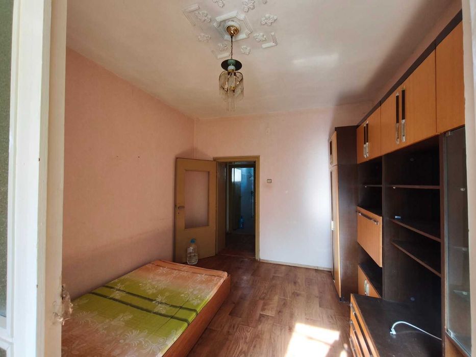 ЕРА МАКС продава апартамент до ДКЦ 1