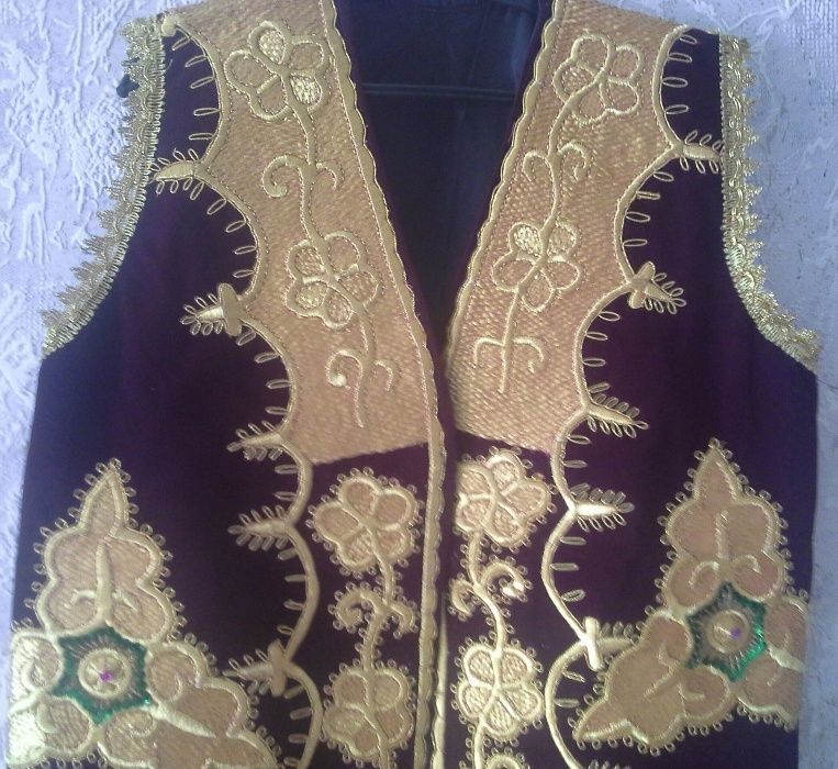 Продаю свадебный женский Зар-чопон