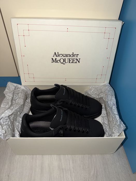 Alexander McQueen Oversized Black