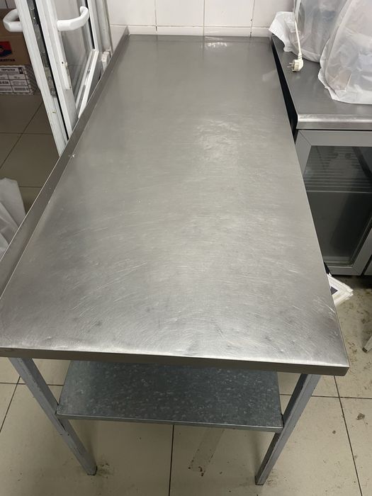 Продается б/у стеллажи, столы