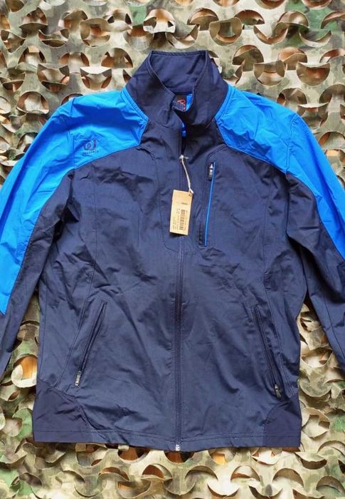 Куртка беговая ветровка