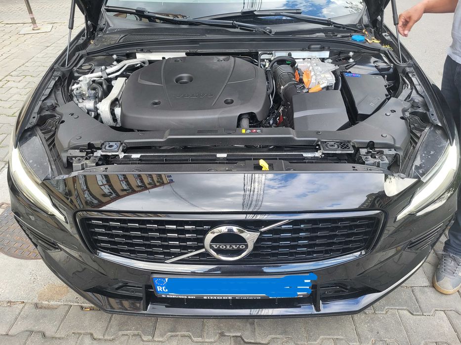 Volvo V60 T6, 4x4, Plug-In Hibrid, Fabr. Nov 2021